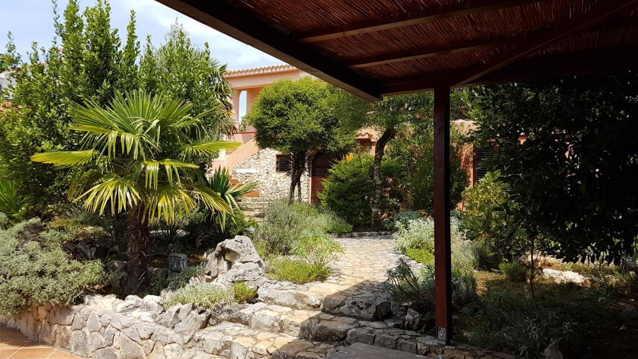 Apartments Villa Temer Pinezići المظهر الخارجي الصورة
