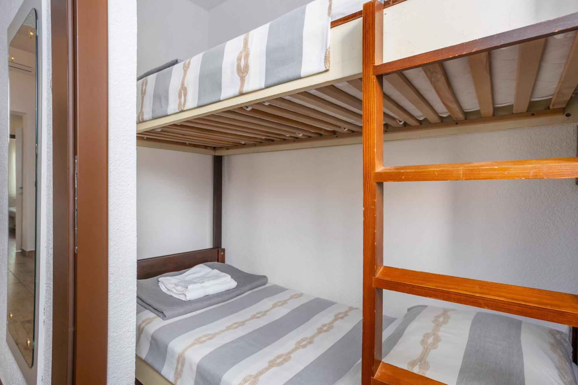 Apartments Villa Temer Pinezići المظهر الخارجي الصورة