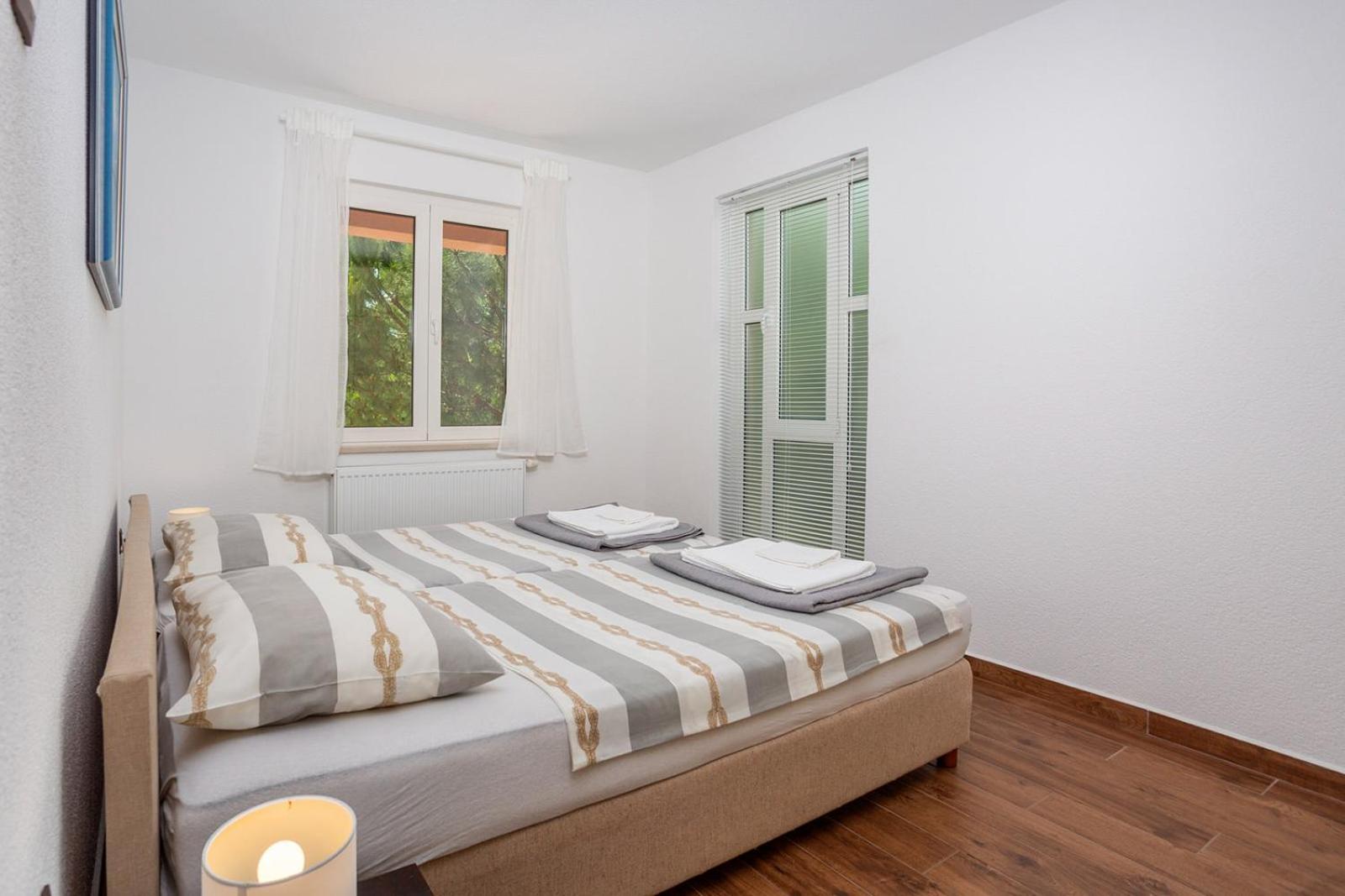 Apartments Villa Temer Pinezići المظهر الخارجي الصورة
